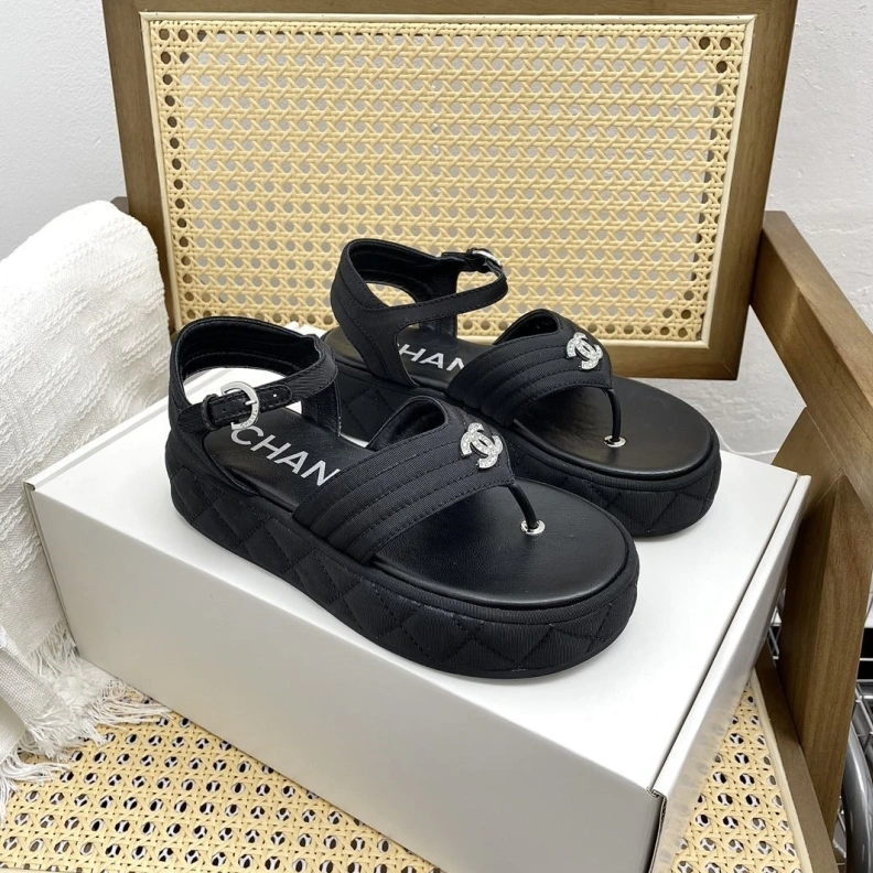Fashionable Chxnxl Sandals 120643