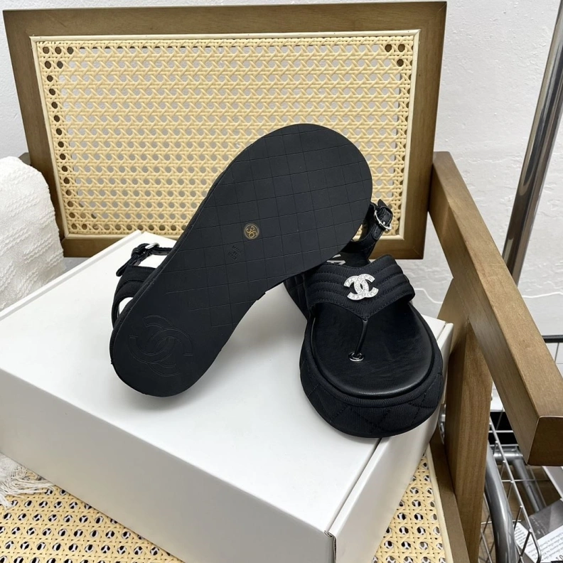 Fashionable Chxnxl Sandals 120643