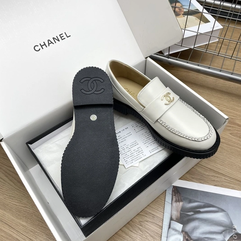 Compact Chxnxl Leather Shoes 120726
