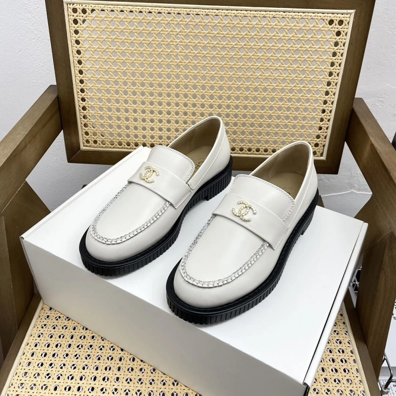 Compact Chxnxl Leather Shoes 120726