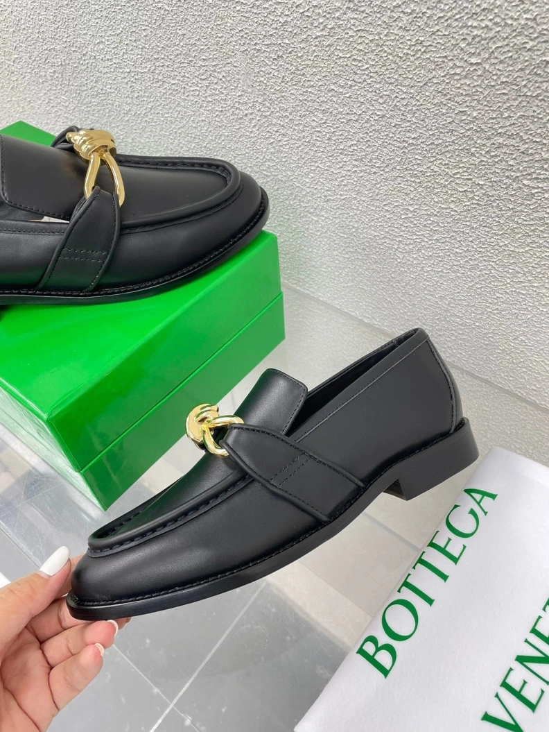 Affordable Bxttxga Vxnxta Leather Shoes 112663