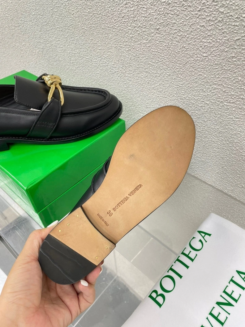 Affordable Bxttxga Vxnxta Leather Shoes 112663