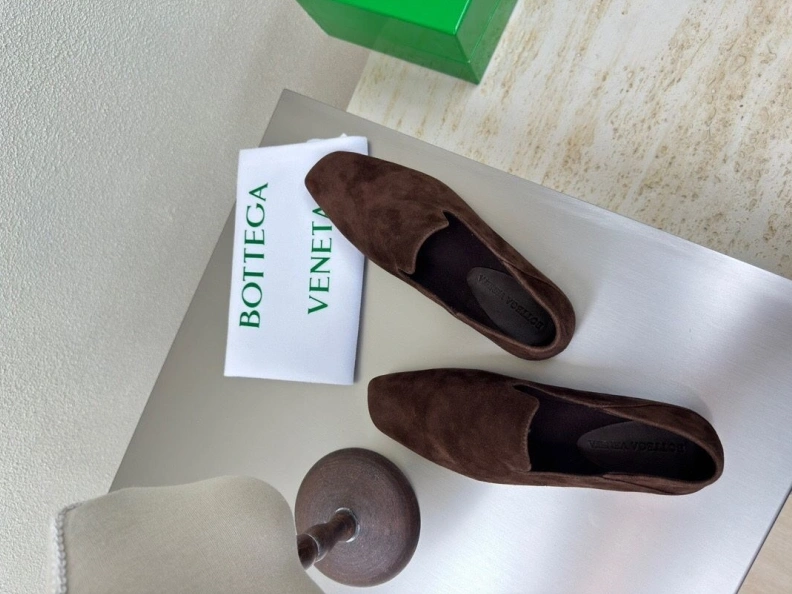 Elegant Bxttxga Vxnxta Leather Shoes 112665