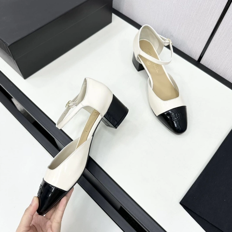 Sleek Chxnxl High Heels 120808