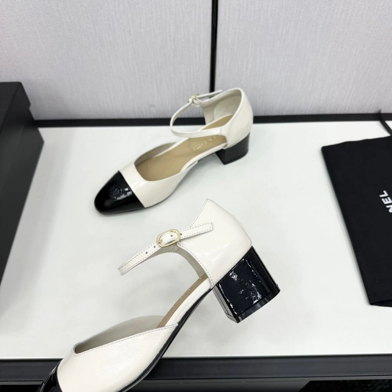 Sleek Chxnxl High Heels 120808