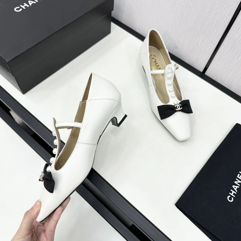 Elegant Chxnxl High Heels 120804