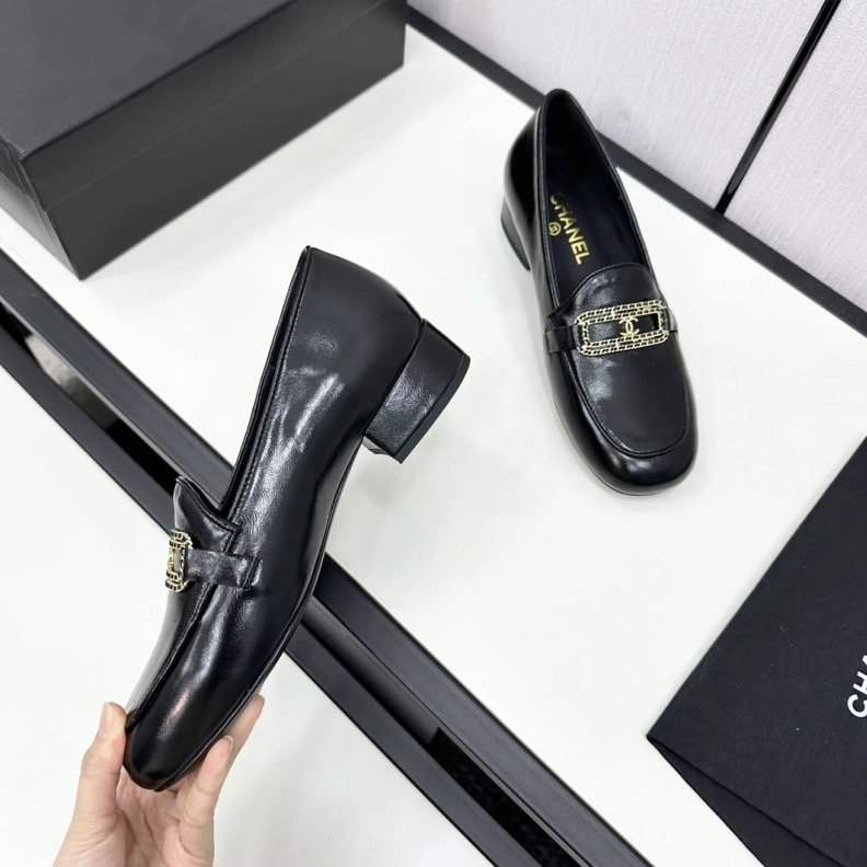 Refined Chxnxl Leather Shoes 120721
