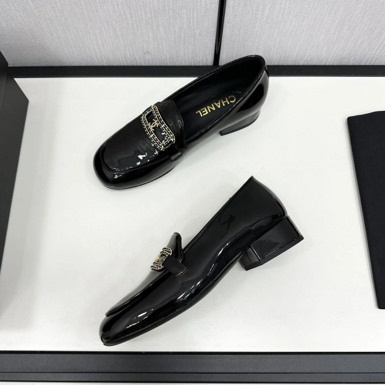 Bright Chxnxl Leather Shoes 120724