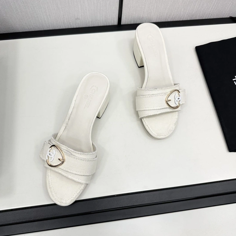 Functional Chxnxl Slippers 120176