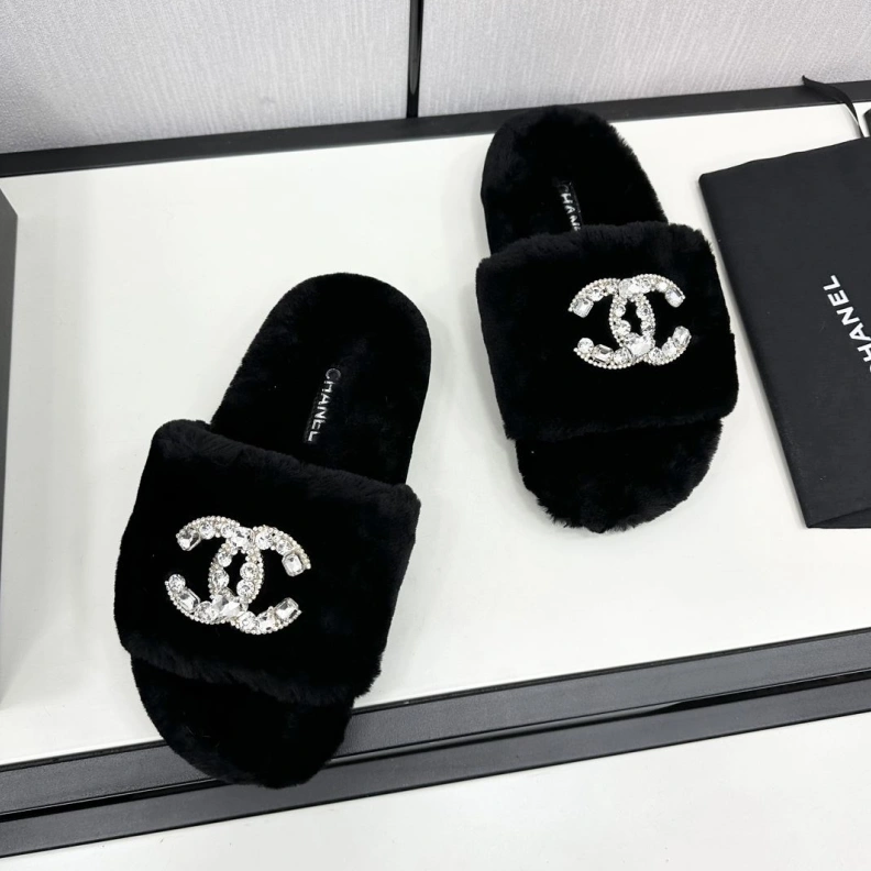 Chxnxl Slippers Vibrant 120188