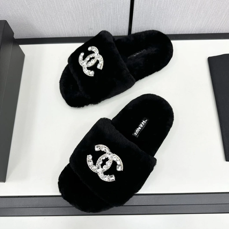 Chxnxl Slippers Vibrant 120188