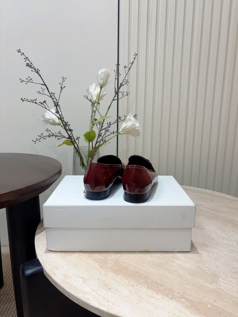 Vibrant Cxlxne Leather Shoes 116160