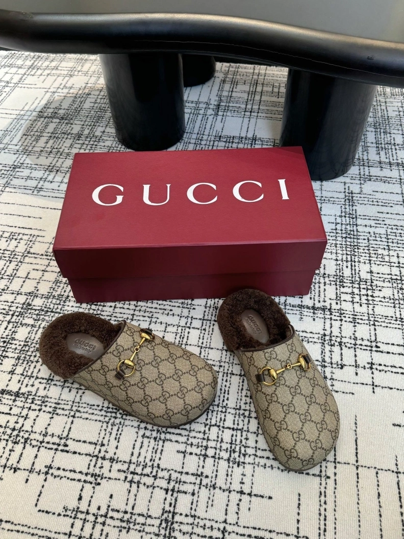 Comfortable Gxccx Slippers 157420