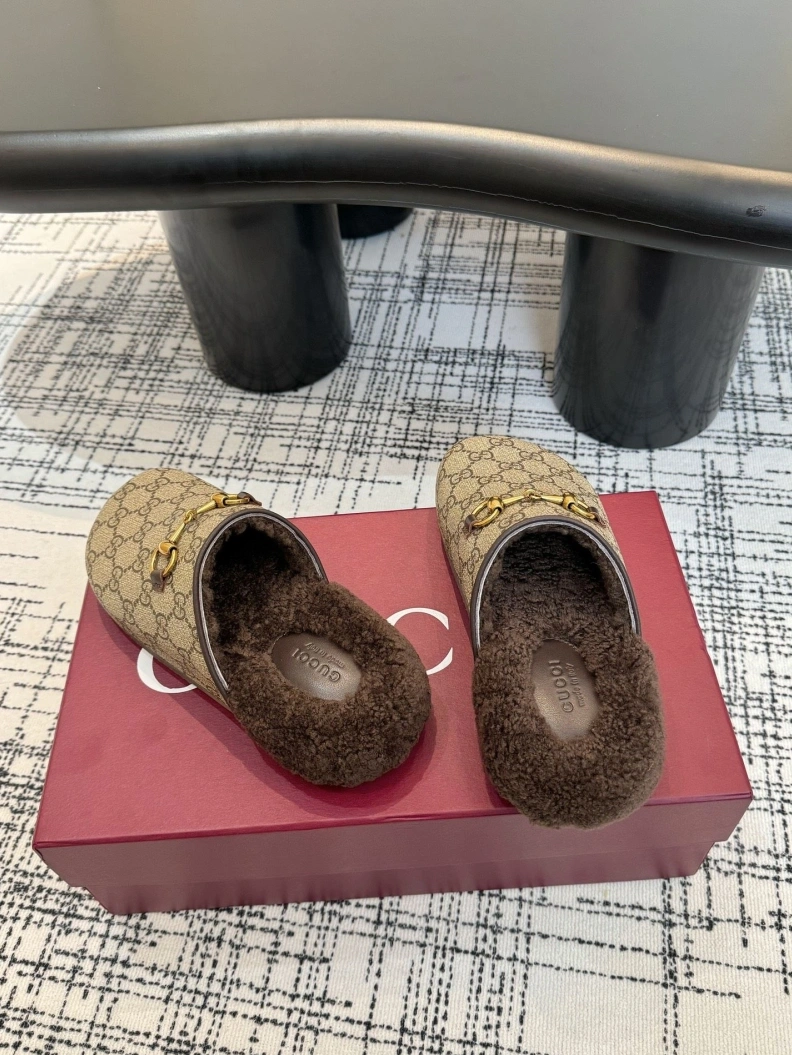 Comfortable Gxccx Slippers 157420