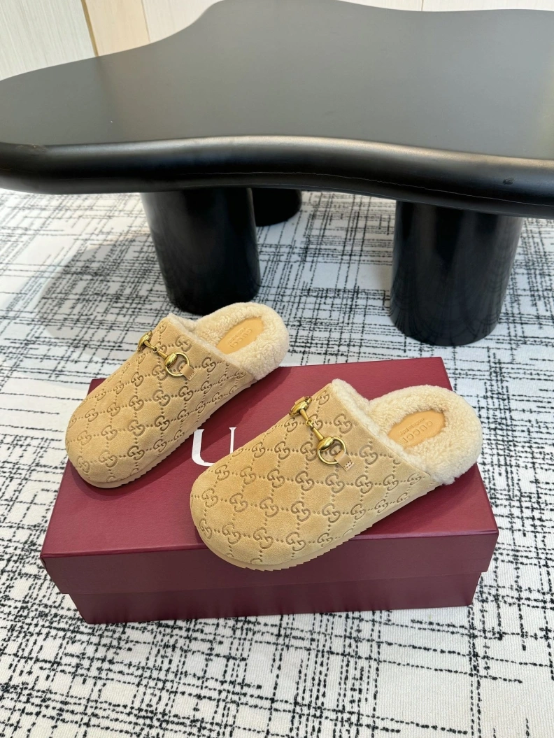 Lightweight Gxccx Slippers 157419