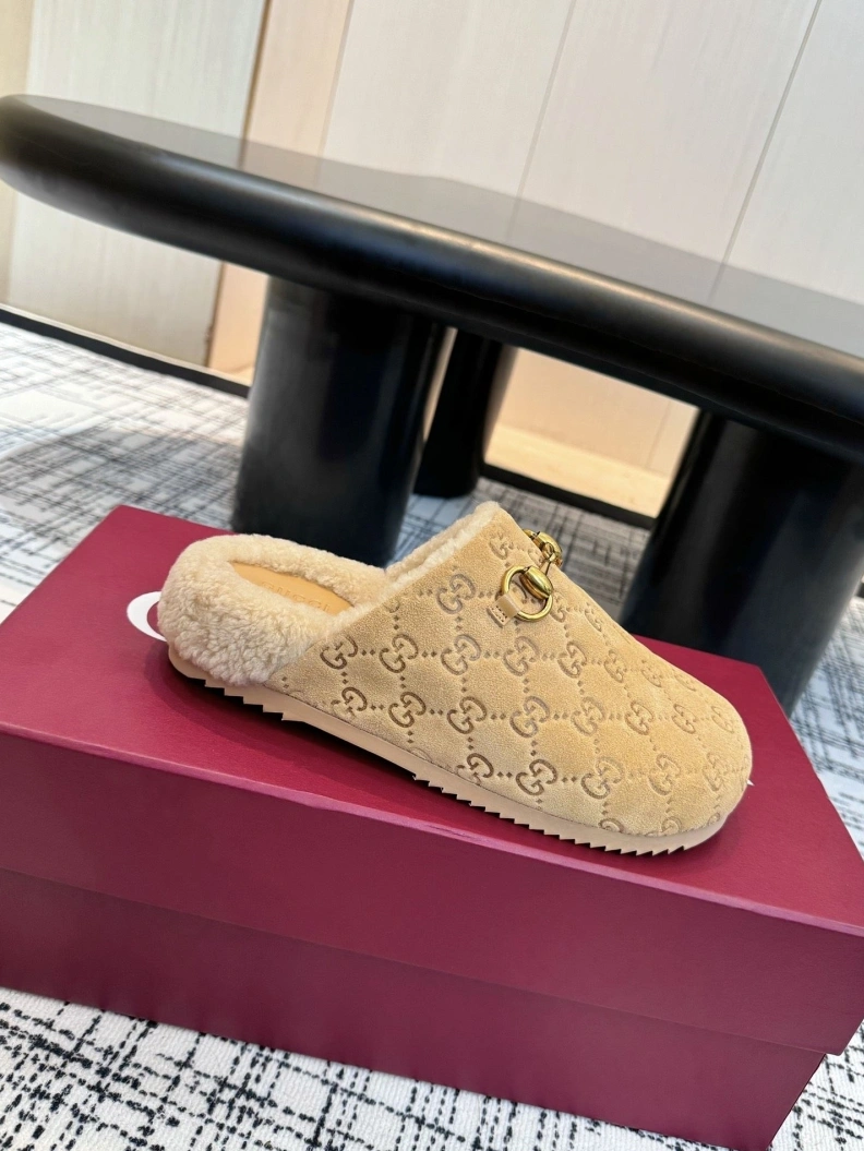 Lightweight Gxccx Slippers 157419