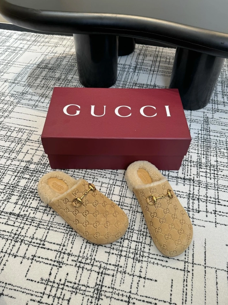Lightweight Gxccx Slippers 157419