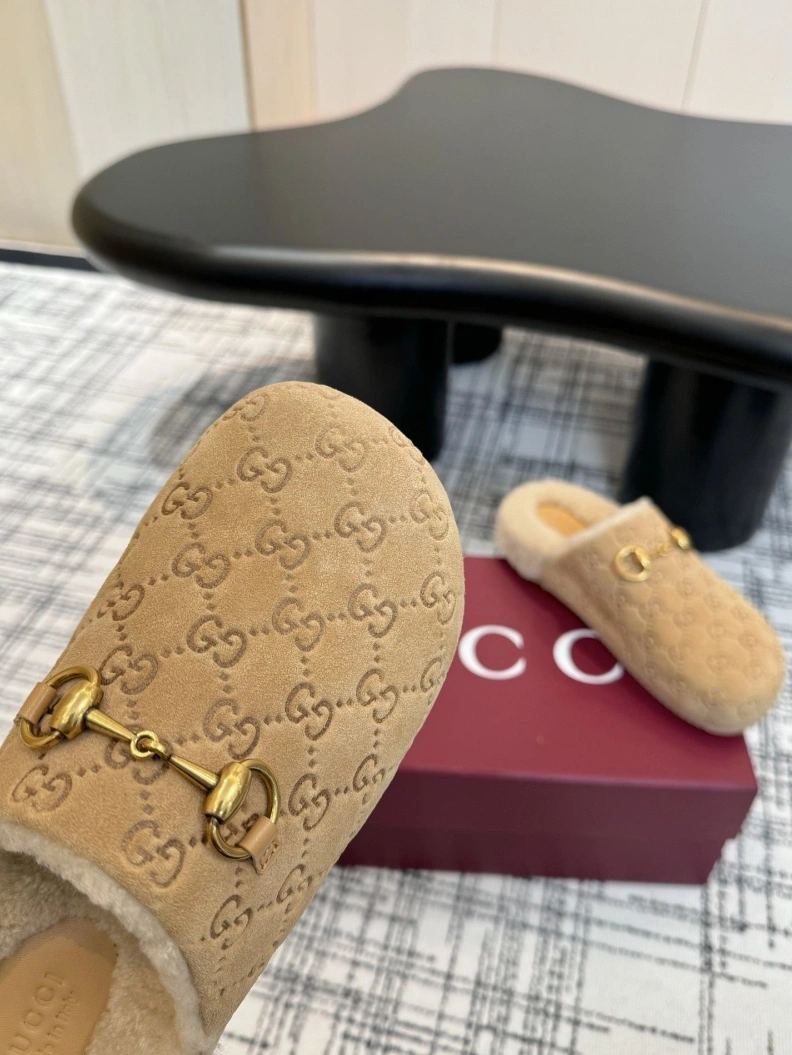 Lightweight Gxccx Slippers 157419