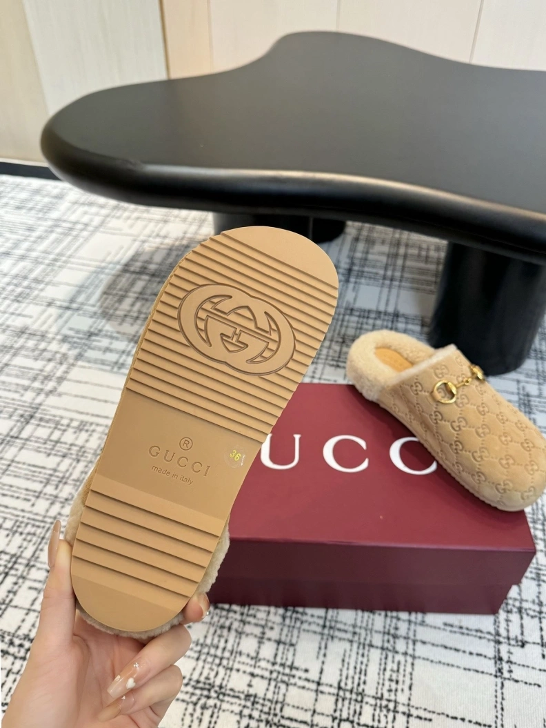 Lightweight Gxccx Slippers 157419