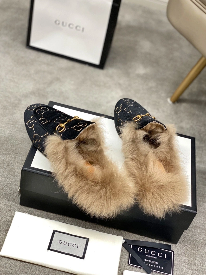 Sleek Gxccx Slippers 157457
