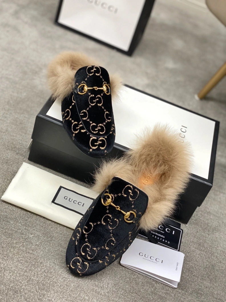 Sleek Gxccx Slippers 157457