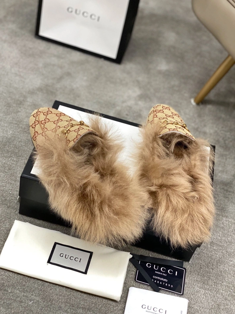 Trendsetting Gxccx Slippers 157458