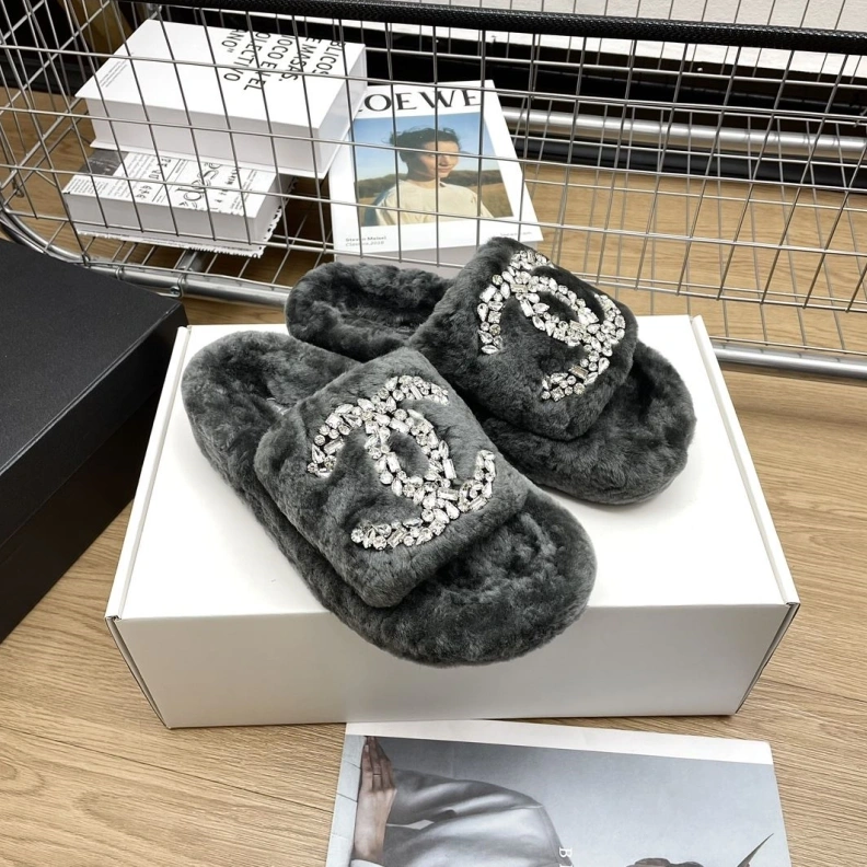 Chxnxl Slippers Practical 120203