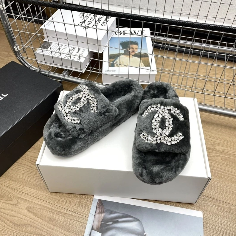 Chxnxl Slippers Practical 120203