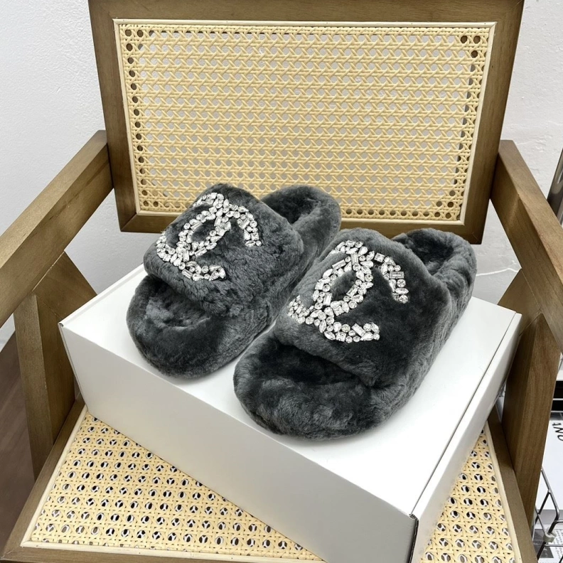 Chxnxl Slippers Practical 120203