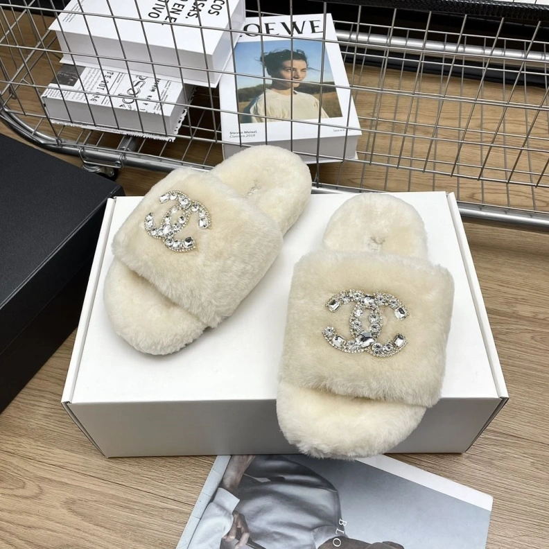 Affordable Chxnxl Slippers 120158