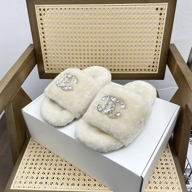 Affordable Chxnxl Slippers 120158