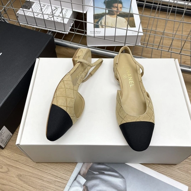 Stylish Chxnxl Sandals 120619