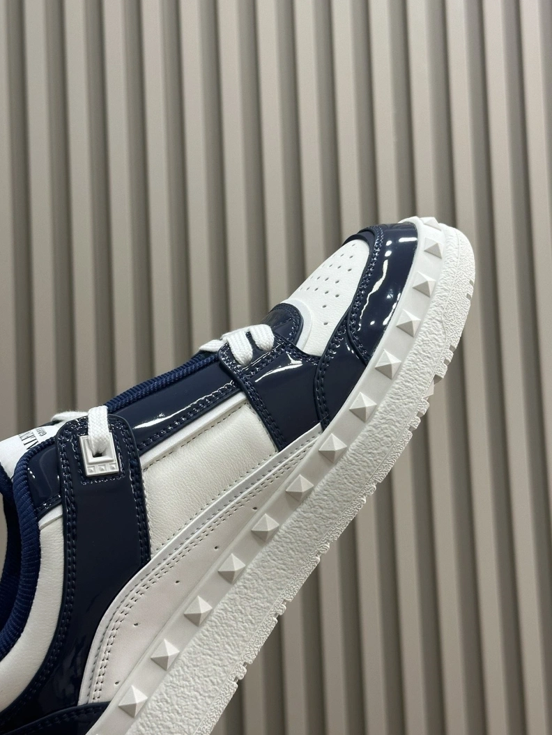 WellDesigned Vxlxntino Casual Shoes 229952
