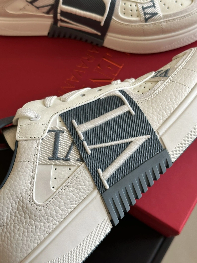Compact Vxlxntino Casual Shoes 229973
