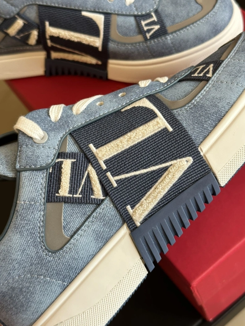 Versatile Vxlxntino Casual Shoes 229970