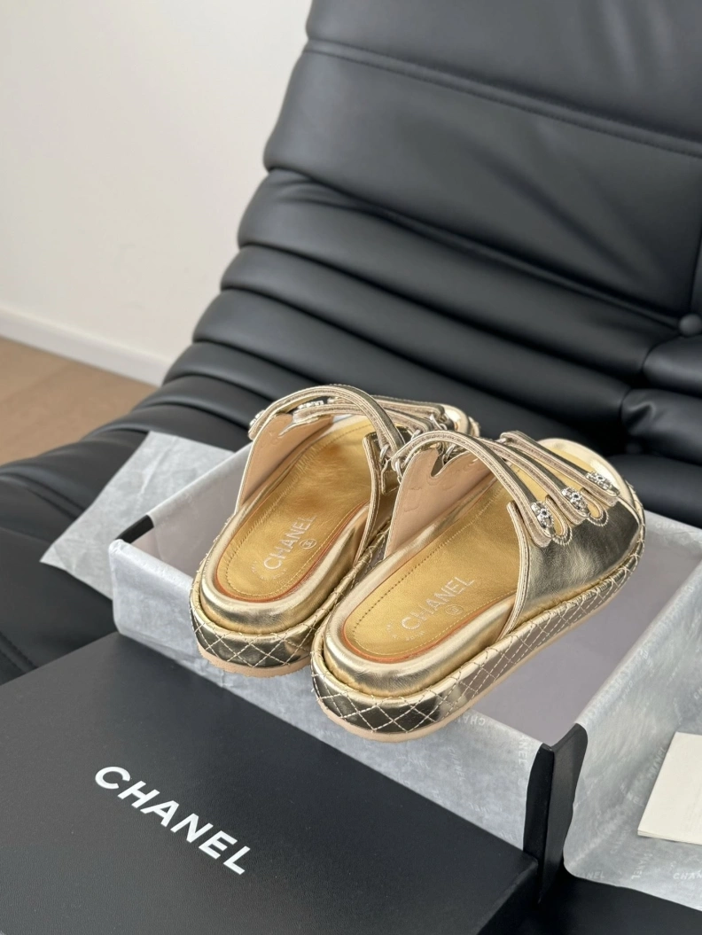 Refined Chxnxl Sandals 120634
