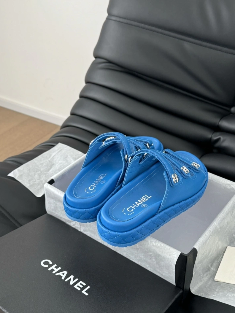 Flexible Chxnxl Sandals 120628
