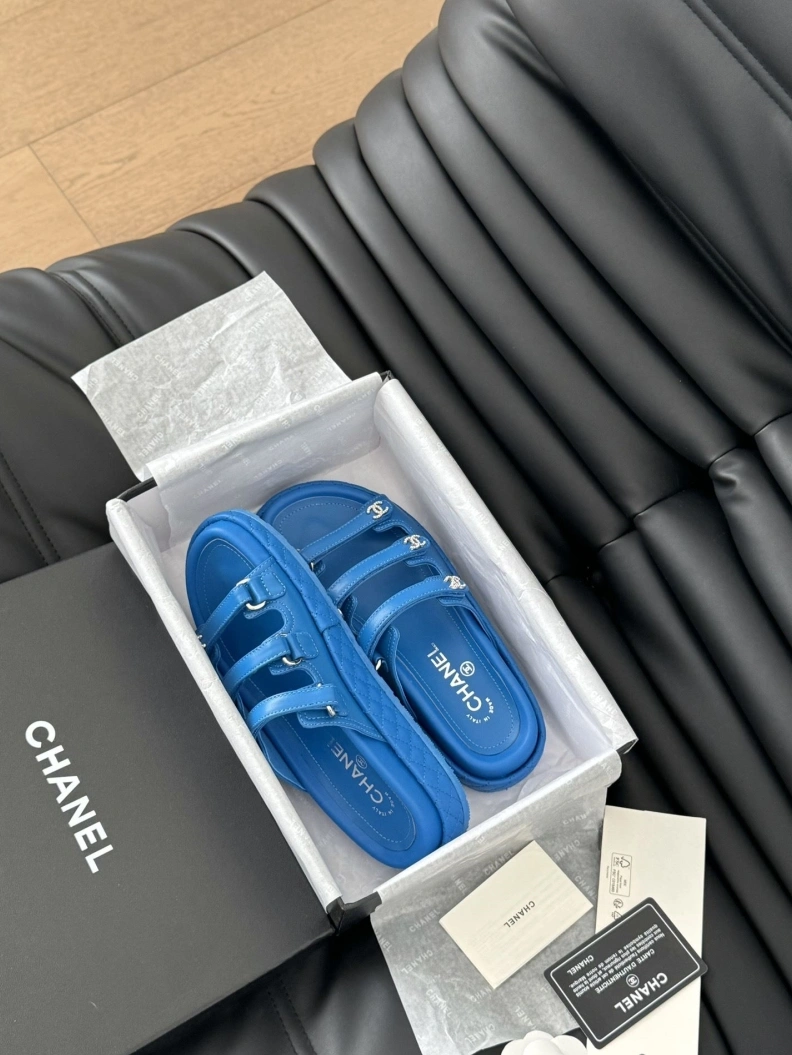 Flexible Chxnxl Sandals 120628