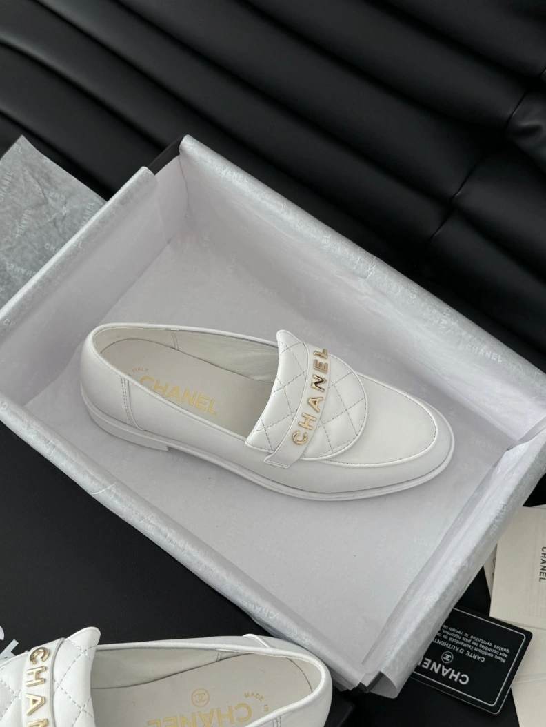 Durable Chxnxl Leather Shoes 120708