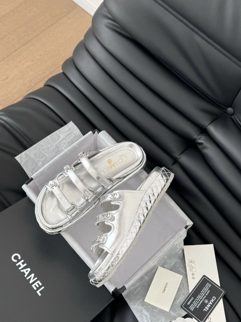 Classic Chxnxl Sandals 120627