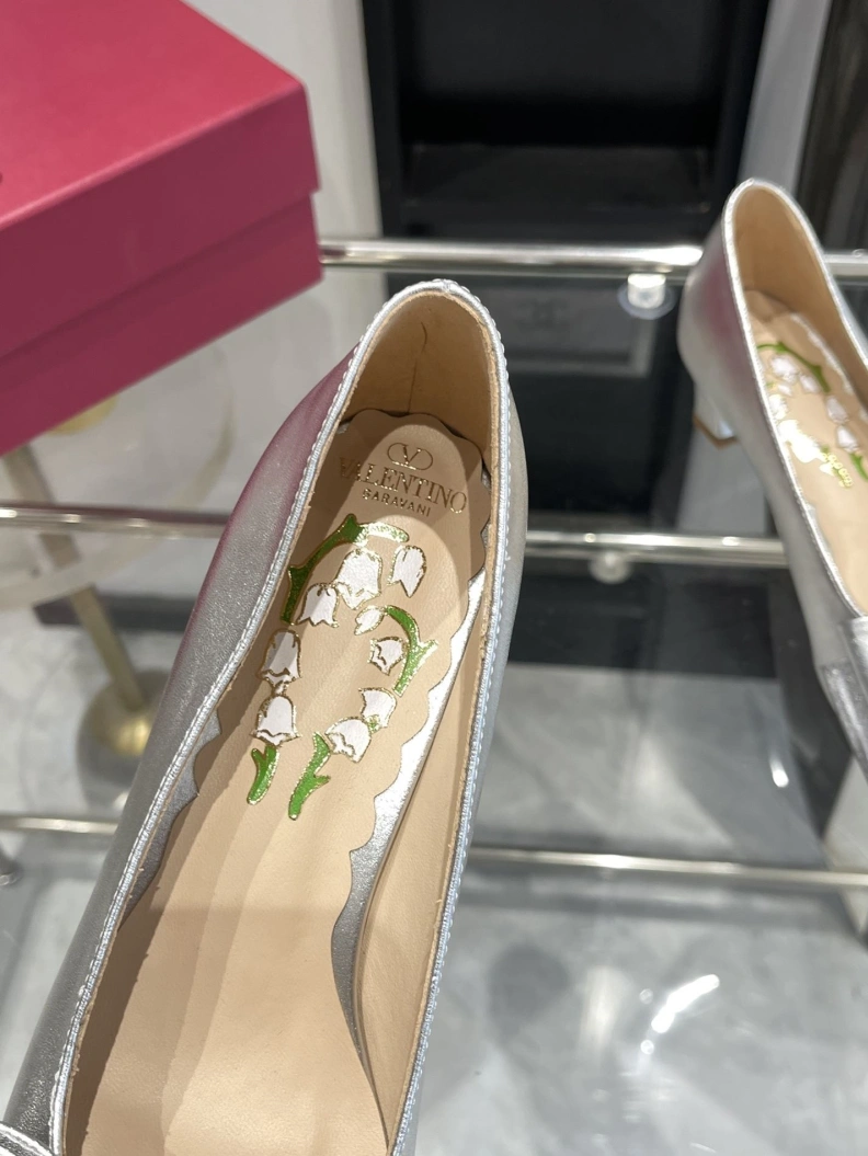 Resilient Vxlxntino flat shoes 229881