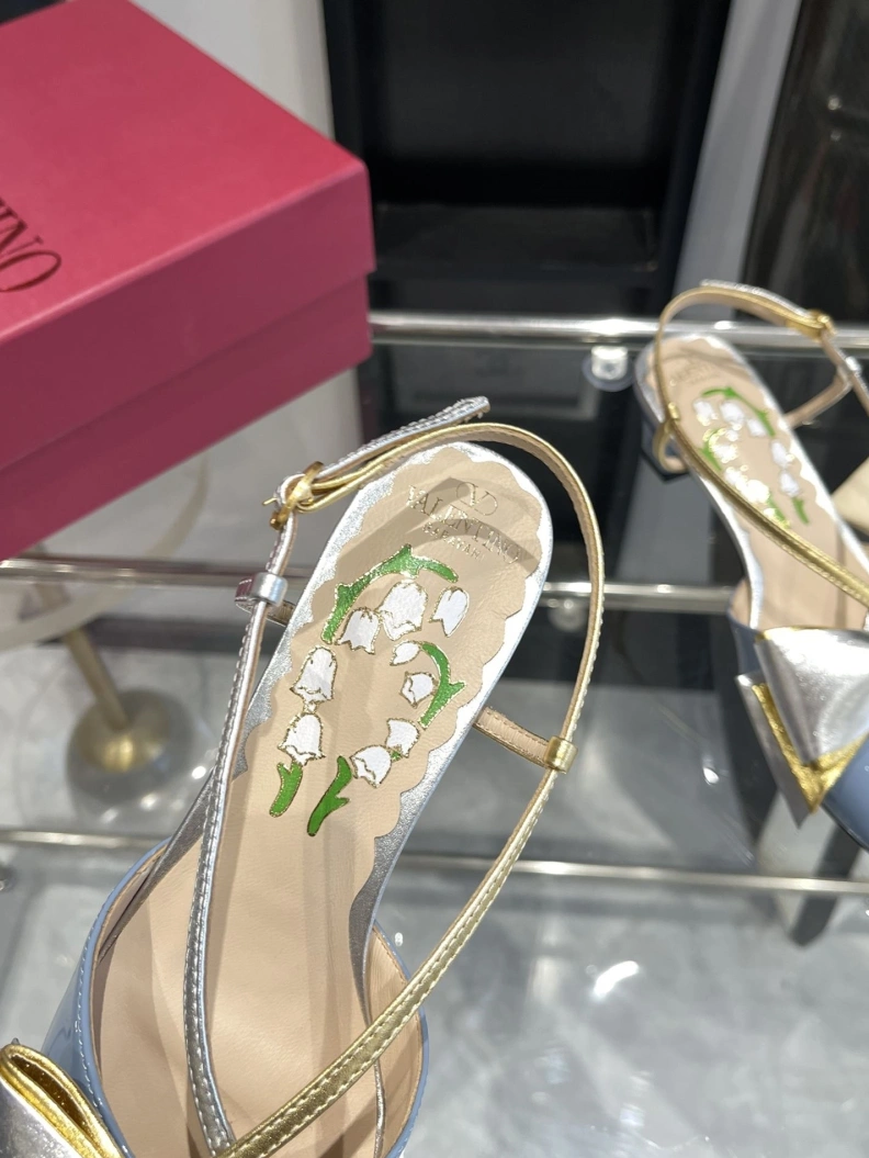 Trendy Vxlxntino Sandals 229759