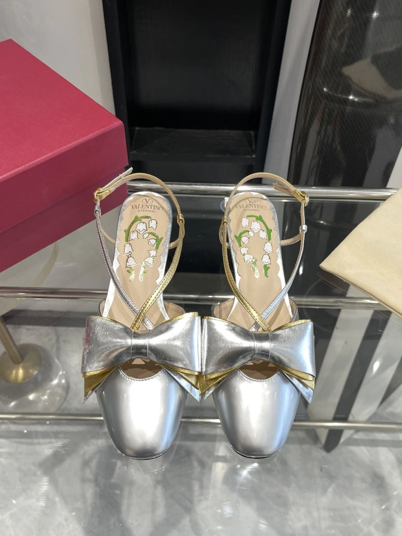Practical Vxlxntino Sandals 229756