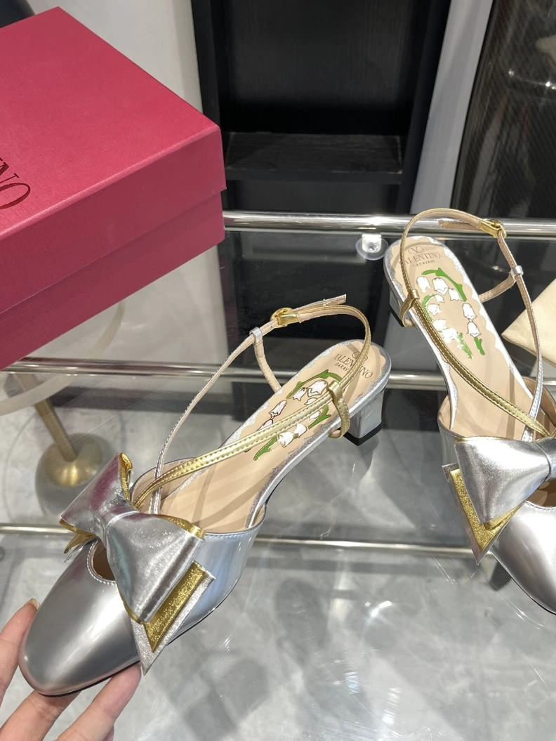Practical Vxlxntino Sandals 229756