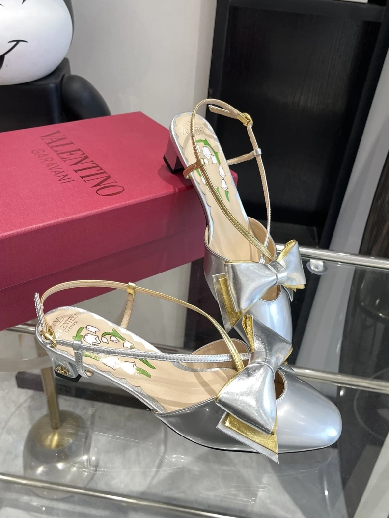Practical Vxlxntino Sandals 229756
