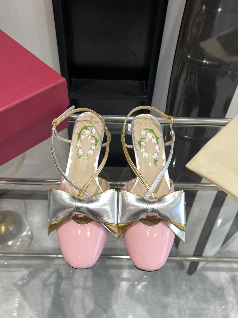 Efficient Vxlxntino Sandals 229753