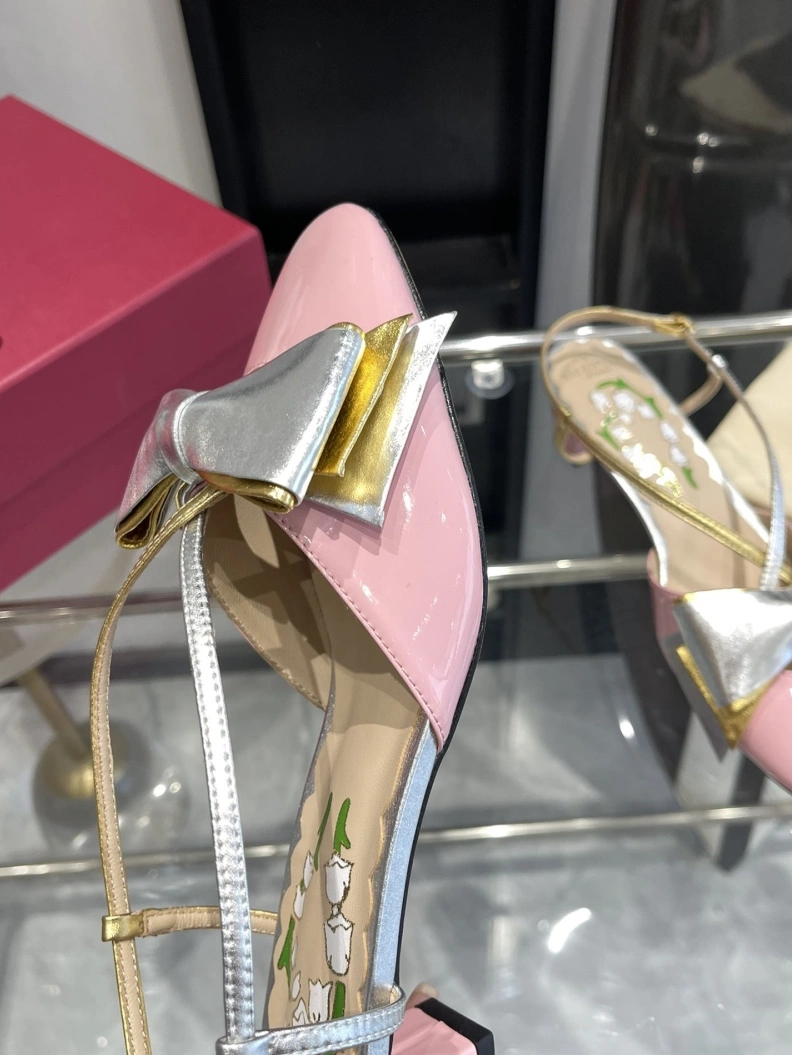 Efficient Vxlxntino Sandals 229753