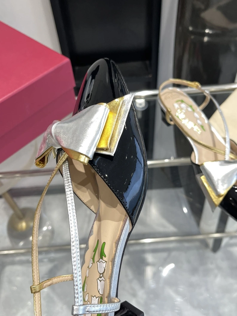 Resilient Vxlxntino Sandals 229744