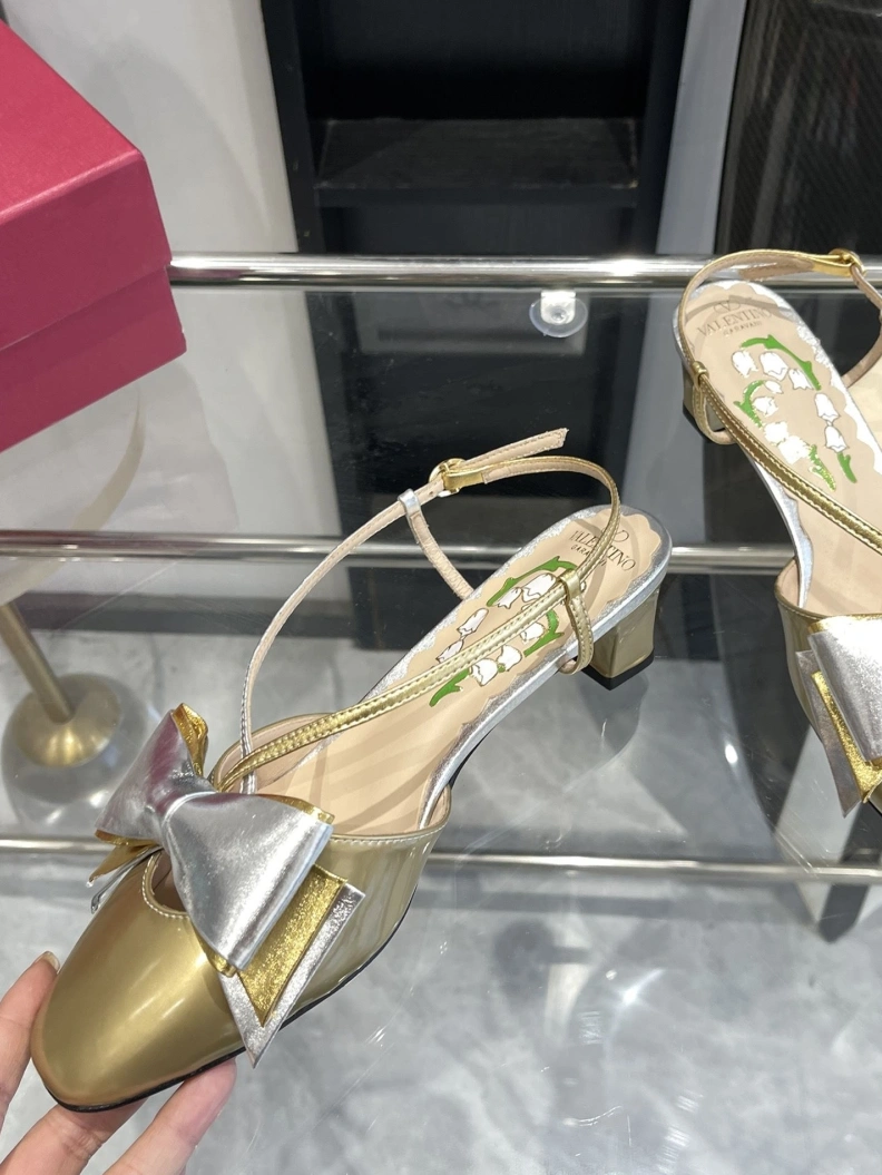Minimalist Vxlxntino Sandals 229739