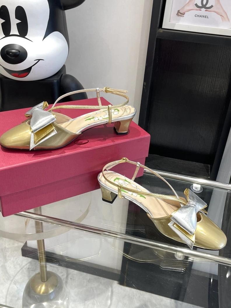 Minimalist Vxlxntino Sandals 229739